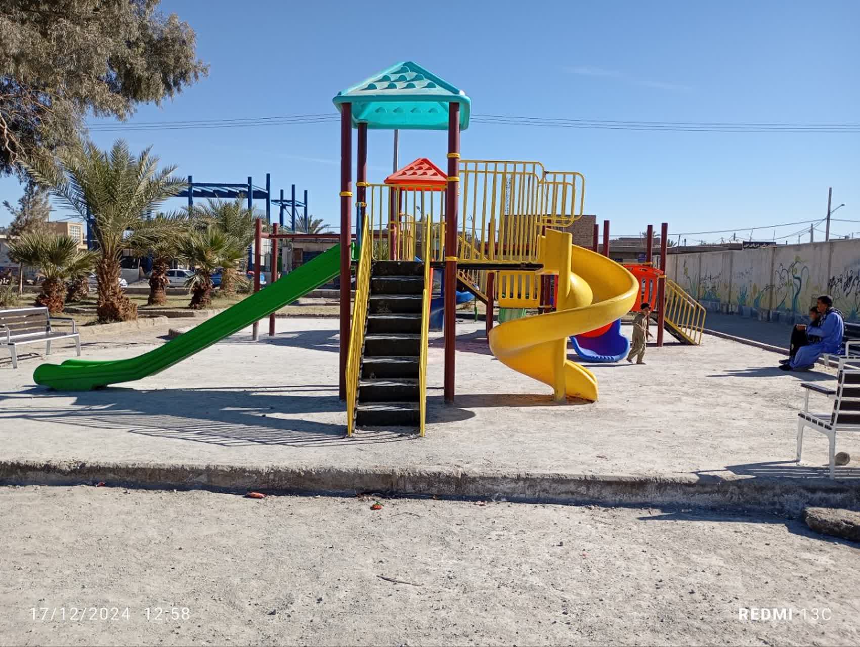 نصب مجموعه بازی در پارک مهر