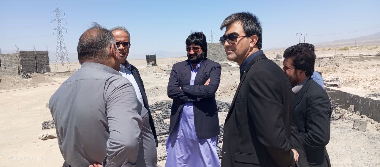 ساخت مجتمع خدمات رفاهی دومنظوره تیر پارک و زائر سرا